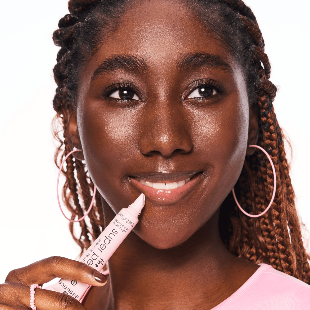 Essence The Super Peptide Glossy Lip Treatment