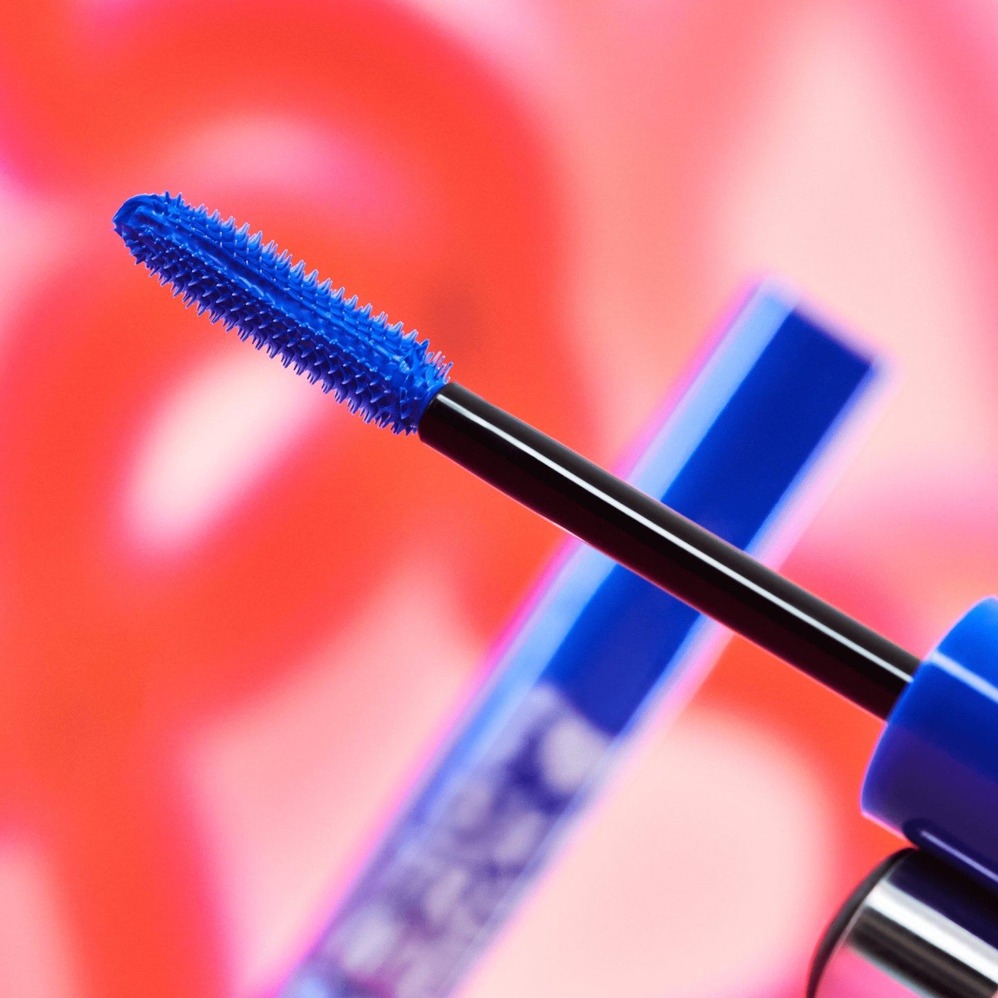 Essence I LOVE EXTREME BLUE crazy volume mascara